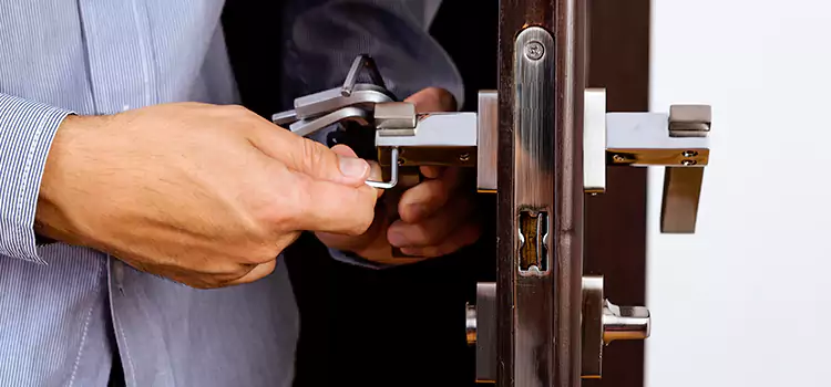 Commercial Door Lock Repair Waltham