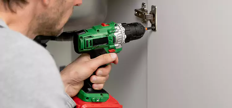 Commercial Door Hinge Repair Waltham
